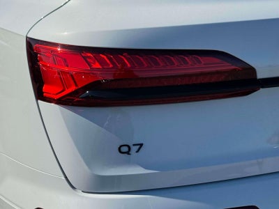 2026 Audi Q7 45 Premium