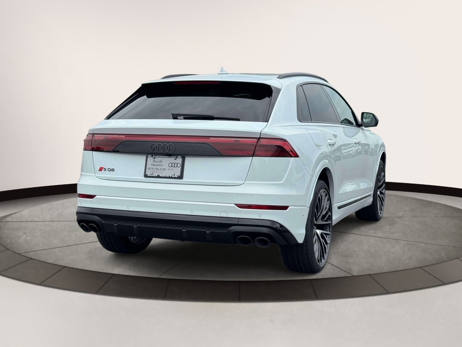 2026 Audi SQ8 4.0T Premium Plus