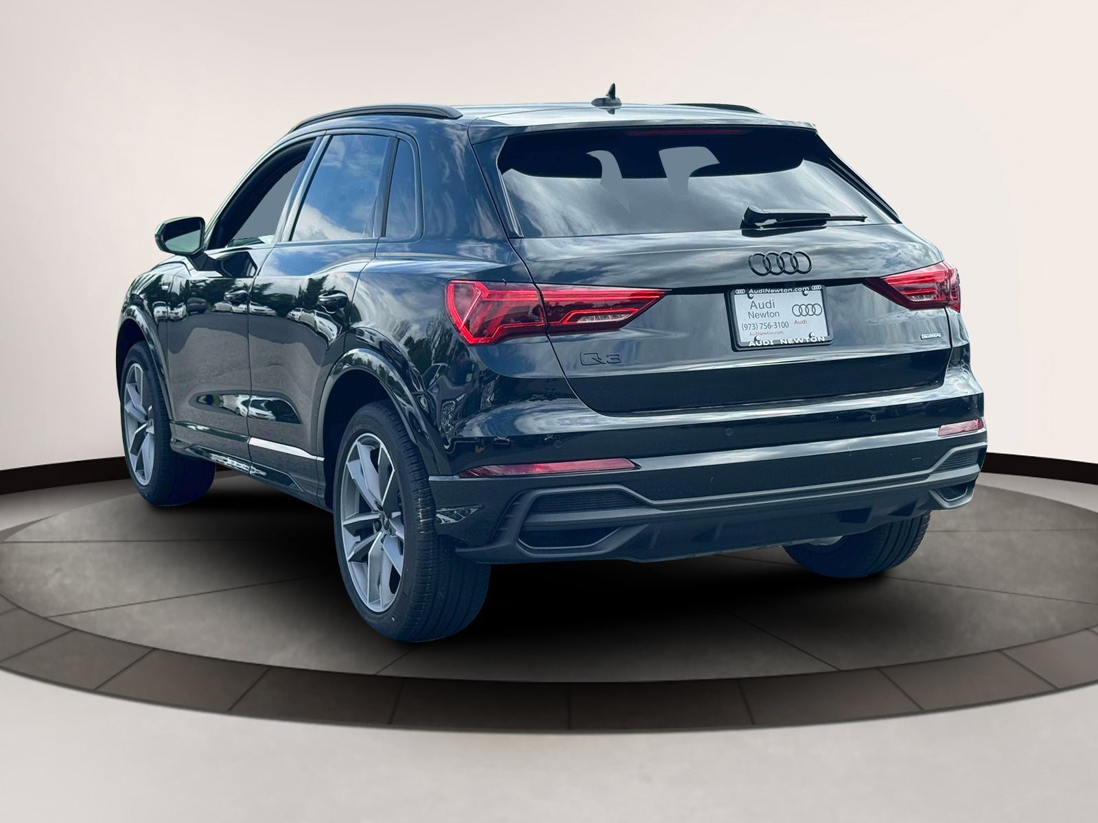 2025 Audi Q3 Premium