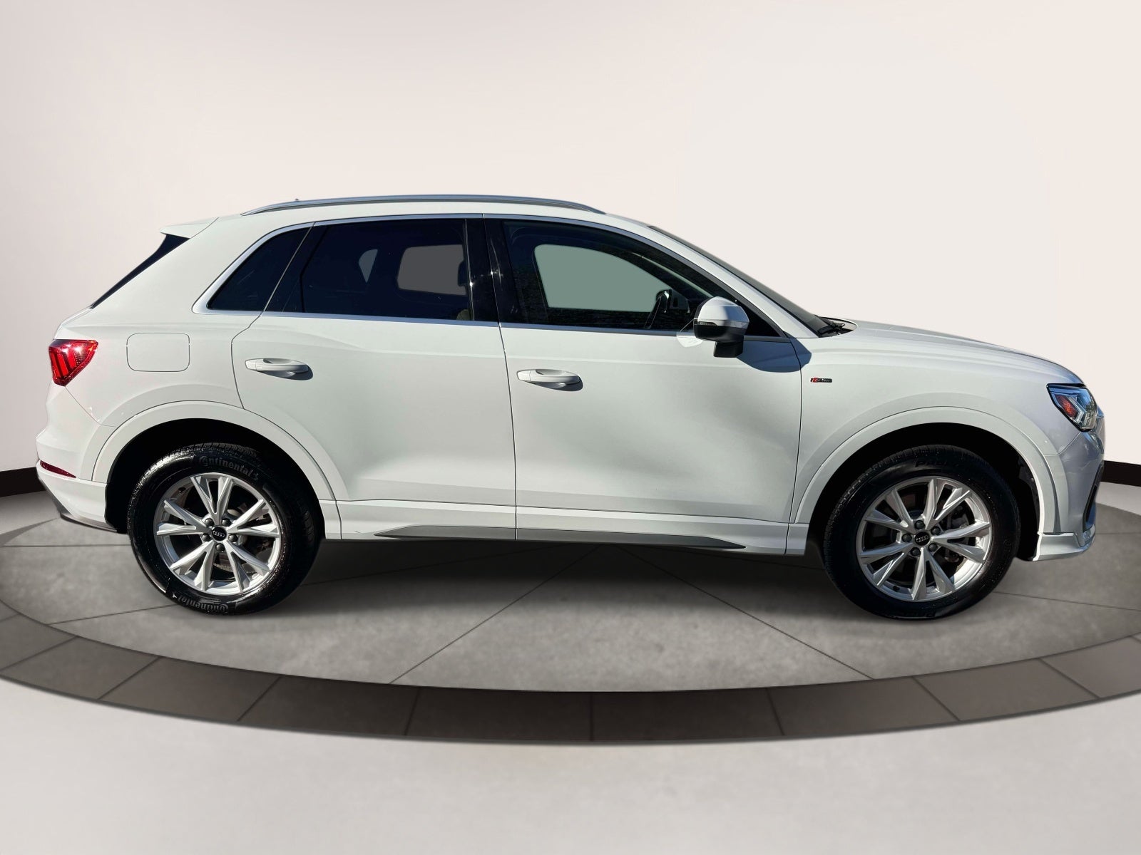 2025 Audi Q3 Premium