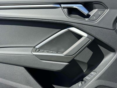2025 Audi Q3 Premium