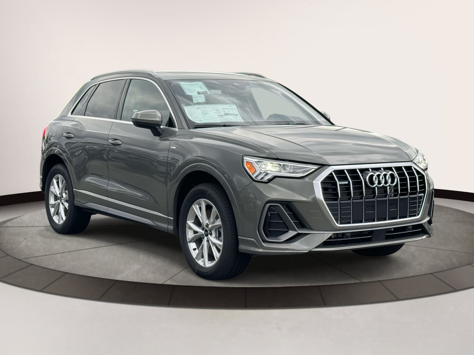 2025 Audi Q3 Premium