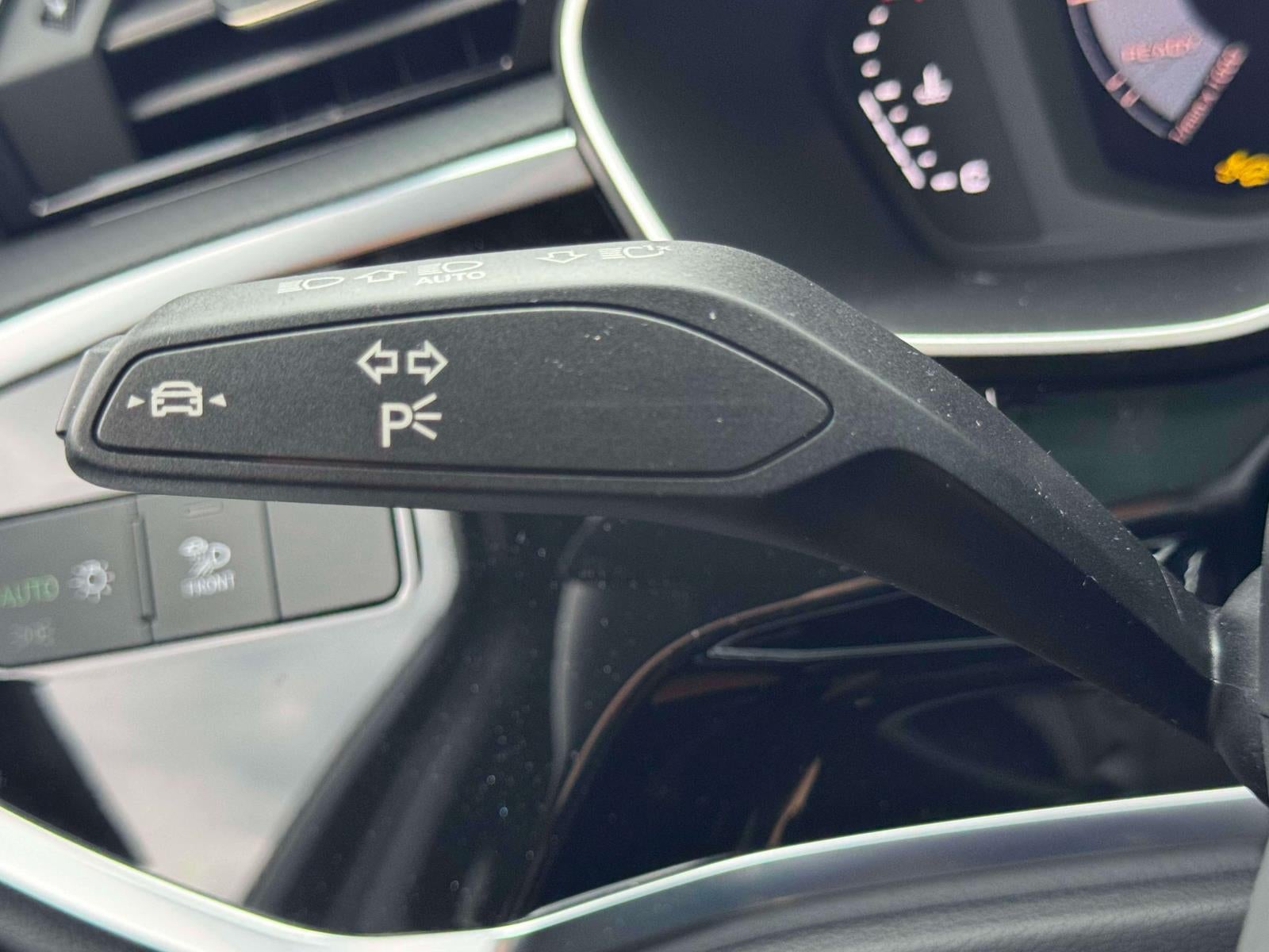 2025 Audi Q3 Premium