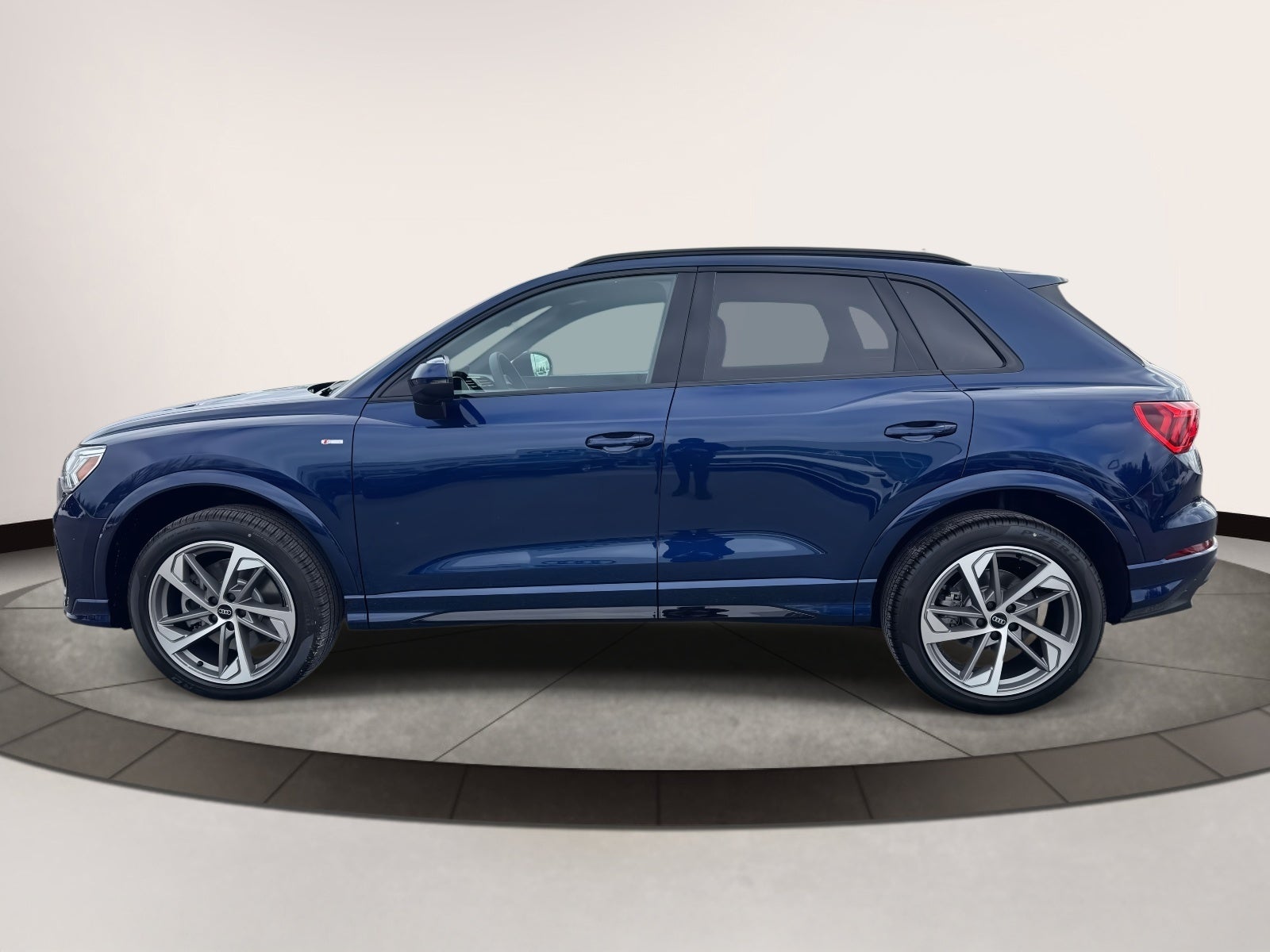2025 Audi Q3 Premium