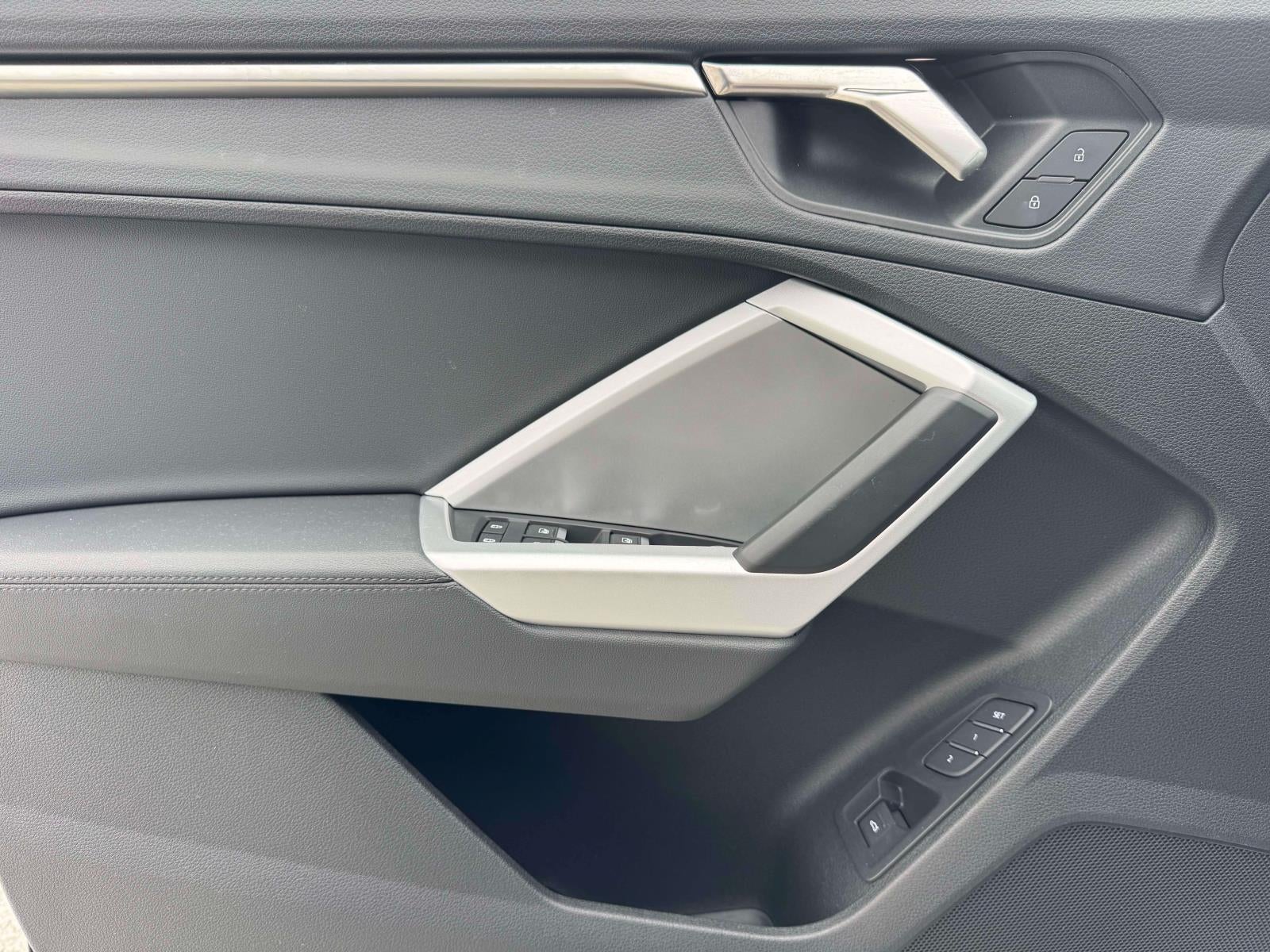 2025 Audi Q3 Premium