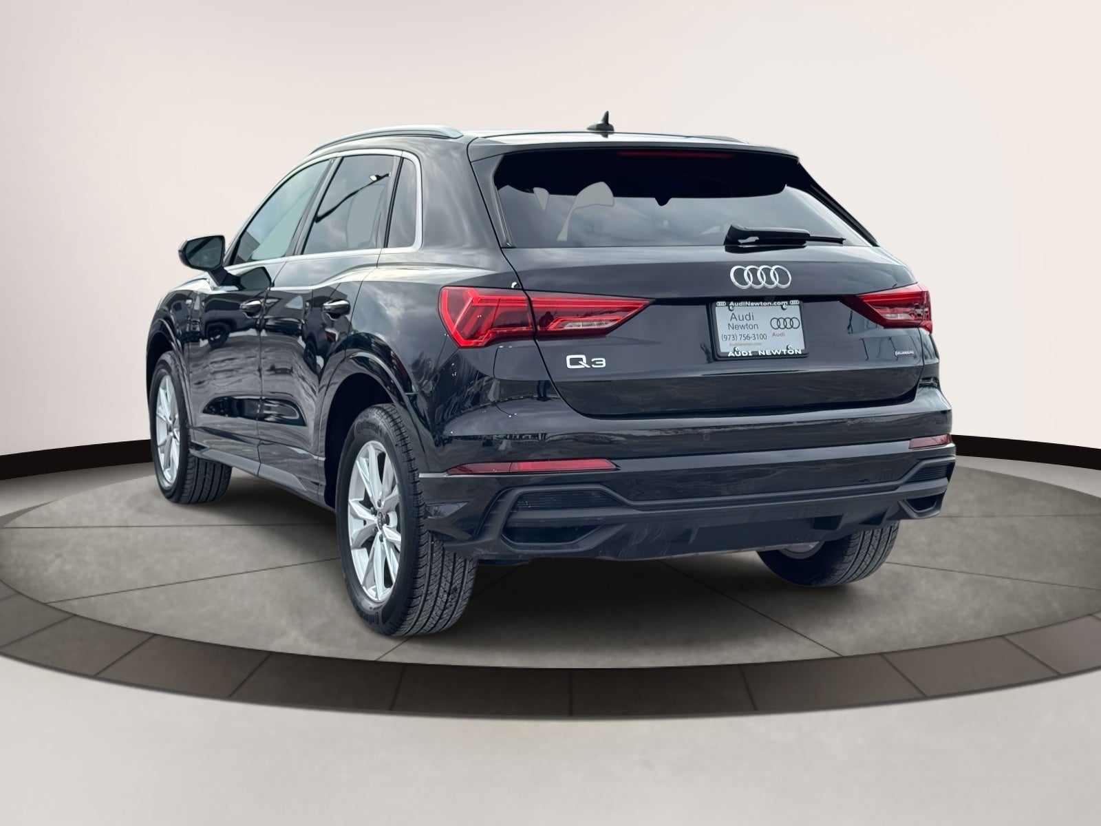 2025 Audi Q3 Premium