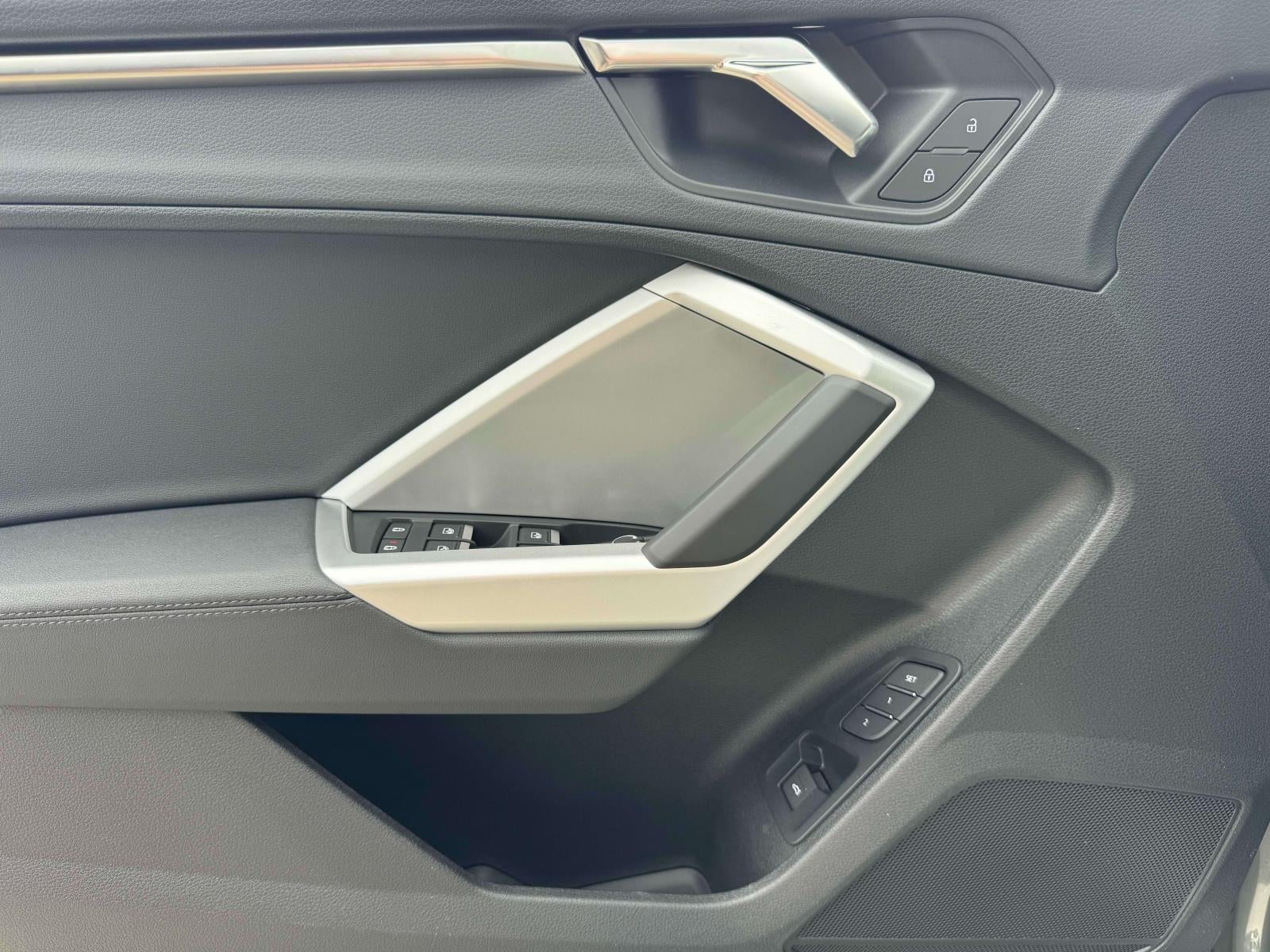 2025 Audi Q3 Premium