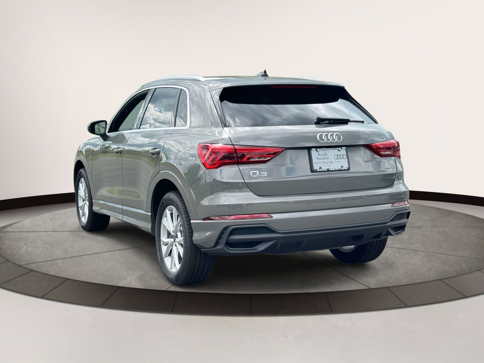 2025 Audi Q3 Premium