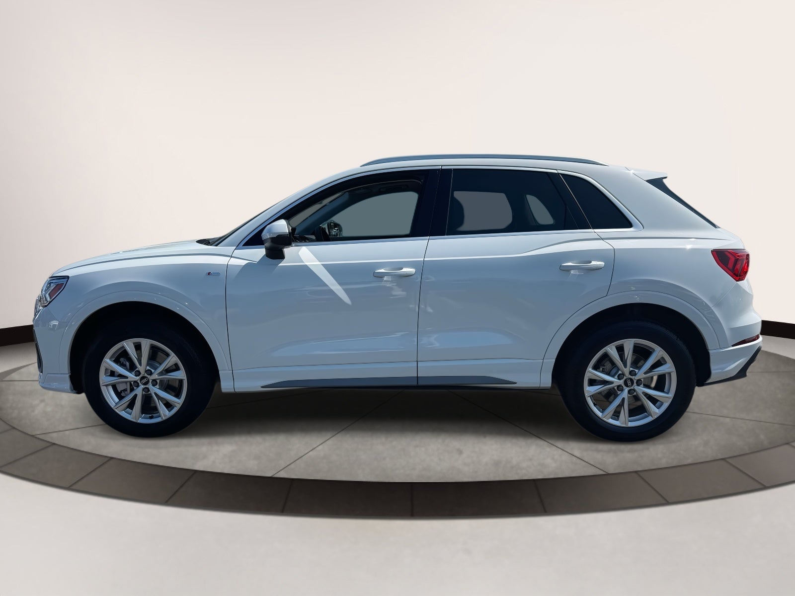 2025 Audi Q3 Premium