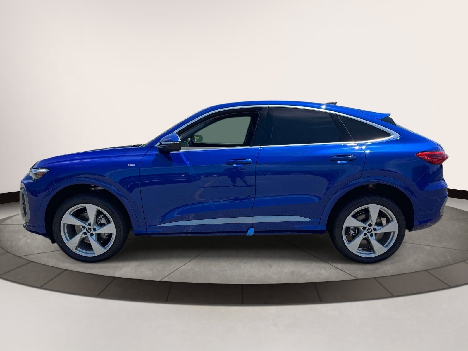 2026 Audi Q5 Sportback 2.0T Premium Plus
