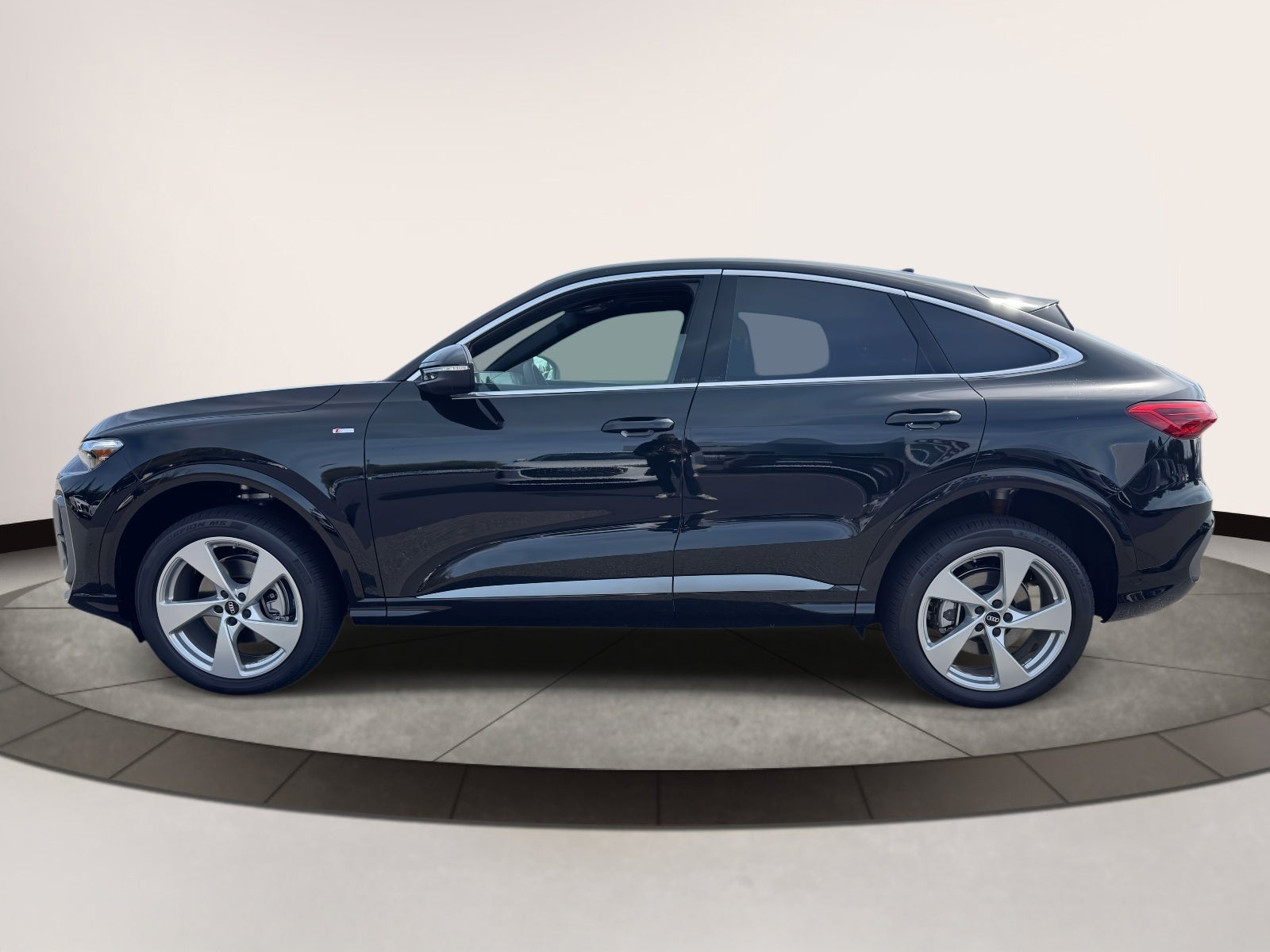 2025 Audi Q5 Sportback Premium Plus