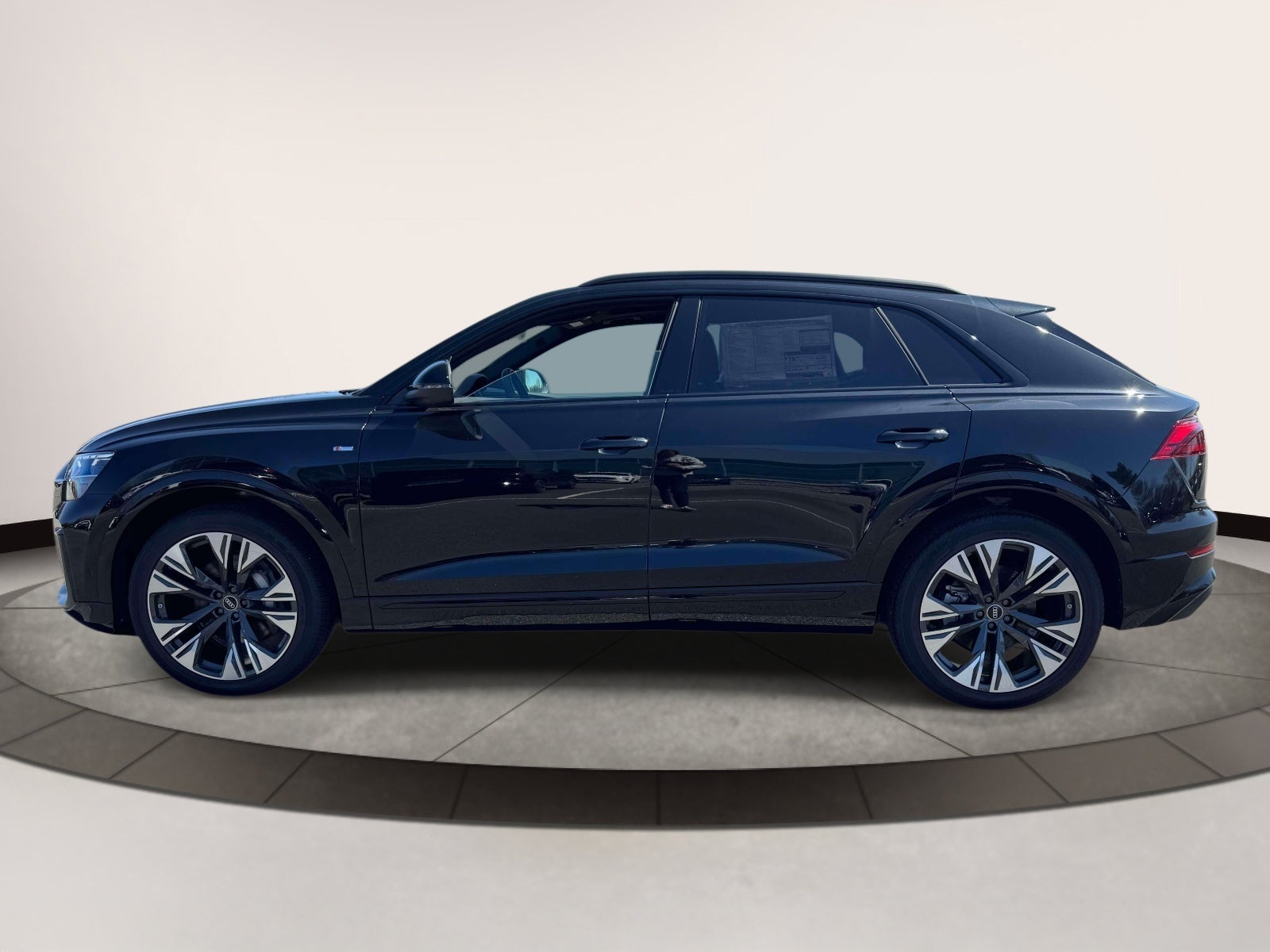 2026 Audi Q8 Premium Plus