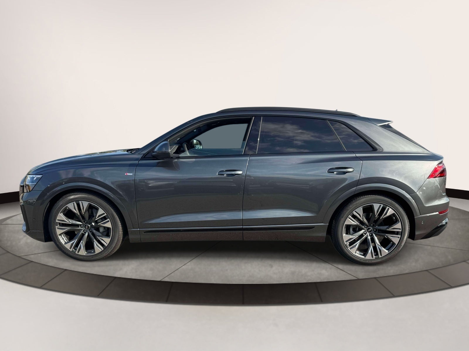 2027 Audi Q8 Premium Plus