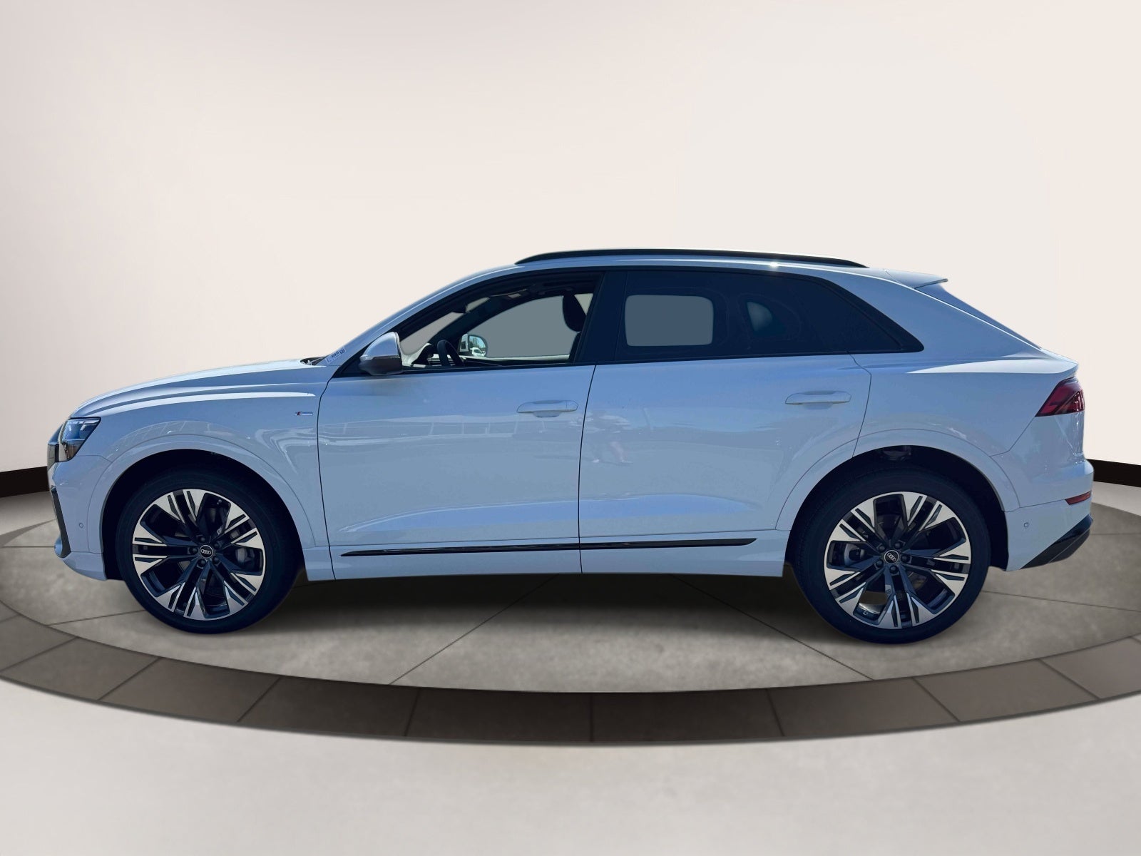 2026 Audi Q8 Premium Plus