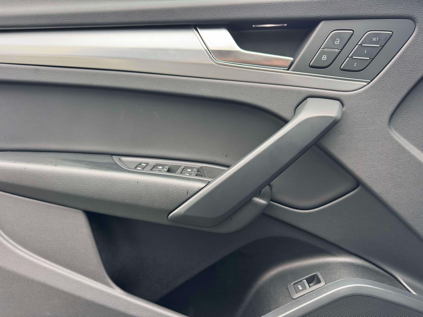 2025 Audi Q5 S line Premium