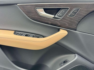 2026 Audi Q7 45 Premium Plus