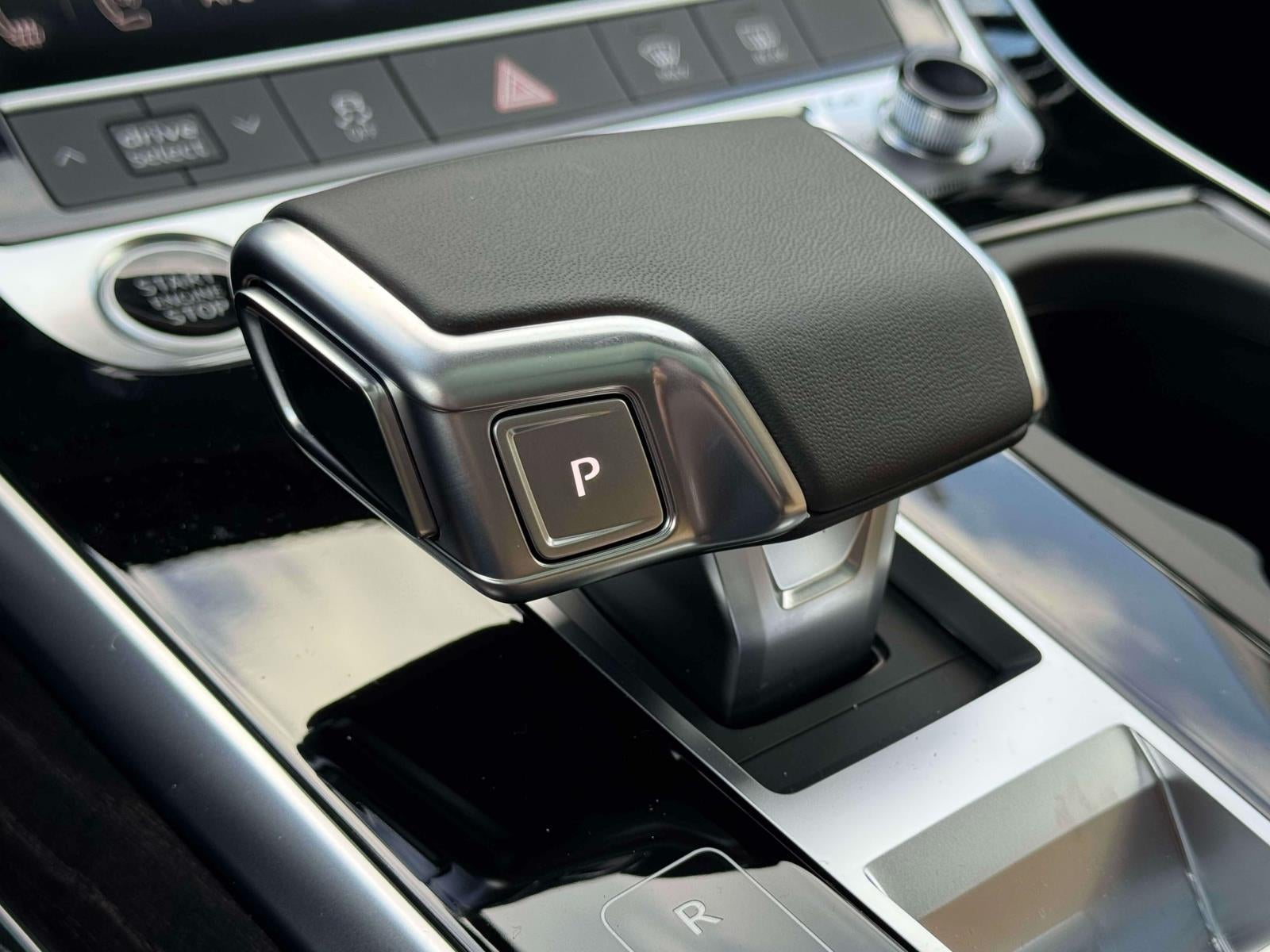 2026 Audi Q7 45 Premium Plus