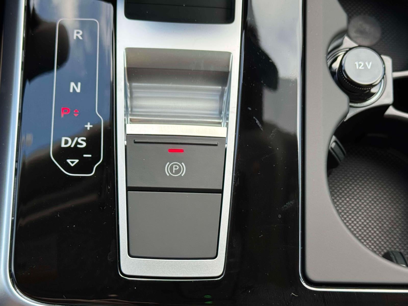 2026 Audi Q7 45 Premium Plus