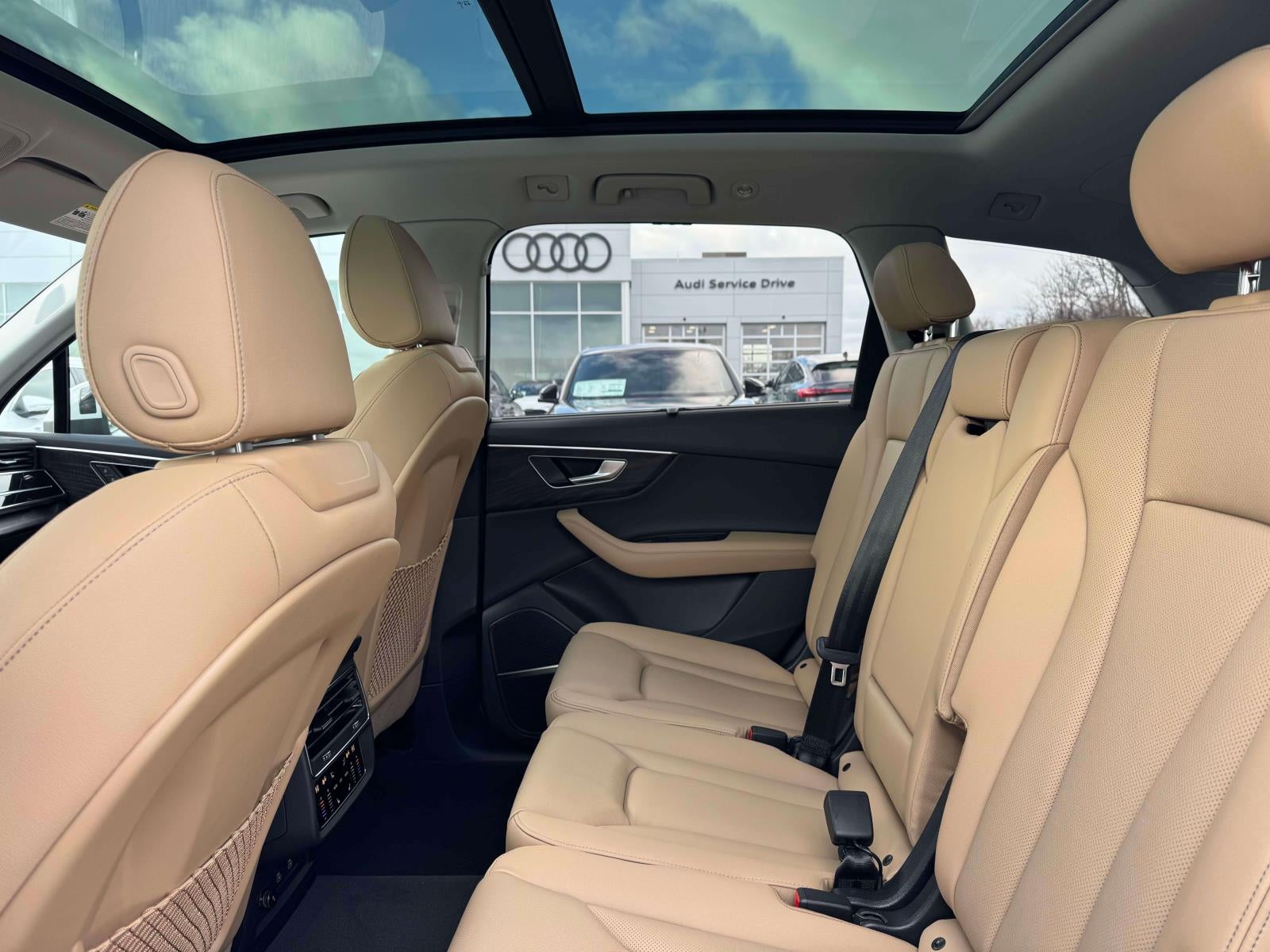 2026 Audi Q7 45 Premium Plus