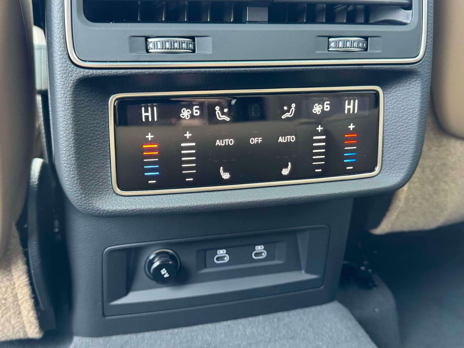 2026 Audi Q7 45 Premium Plus