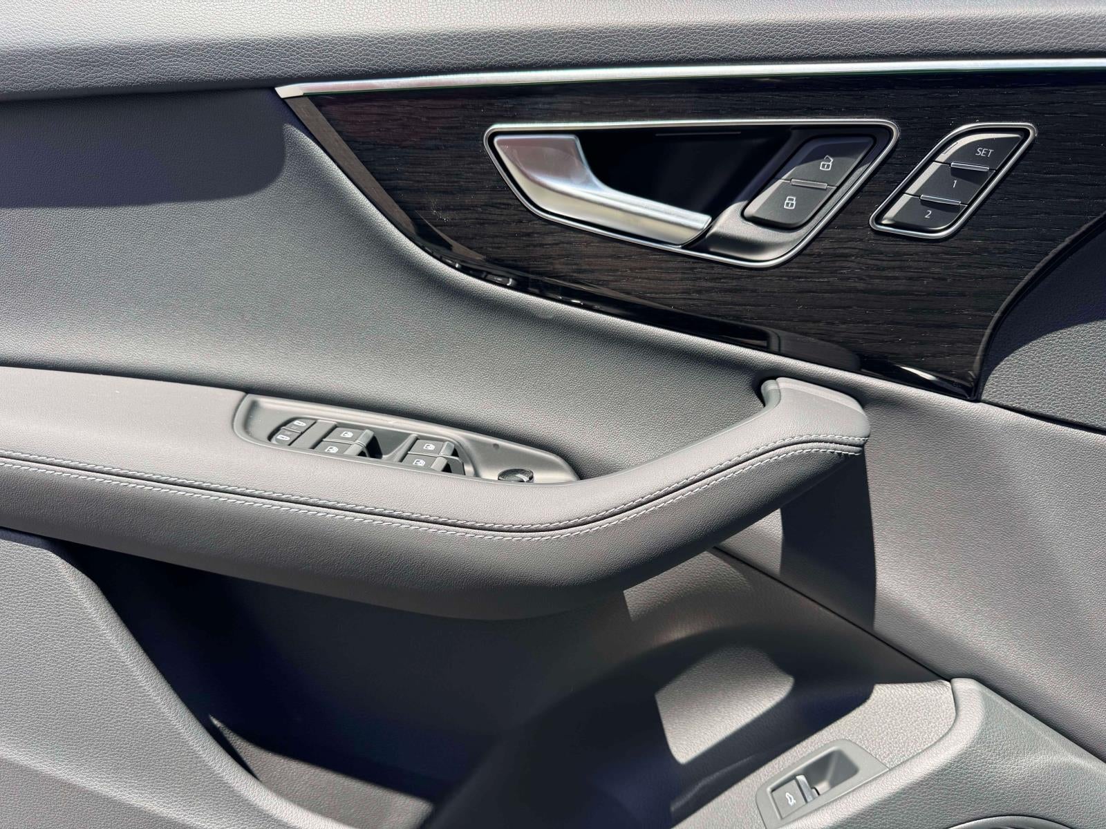 2026 Audi Q7 45 Premium Plus