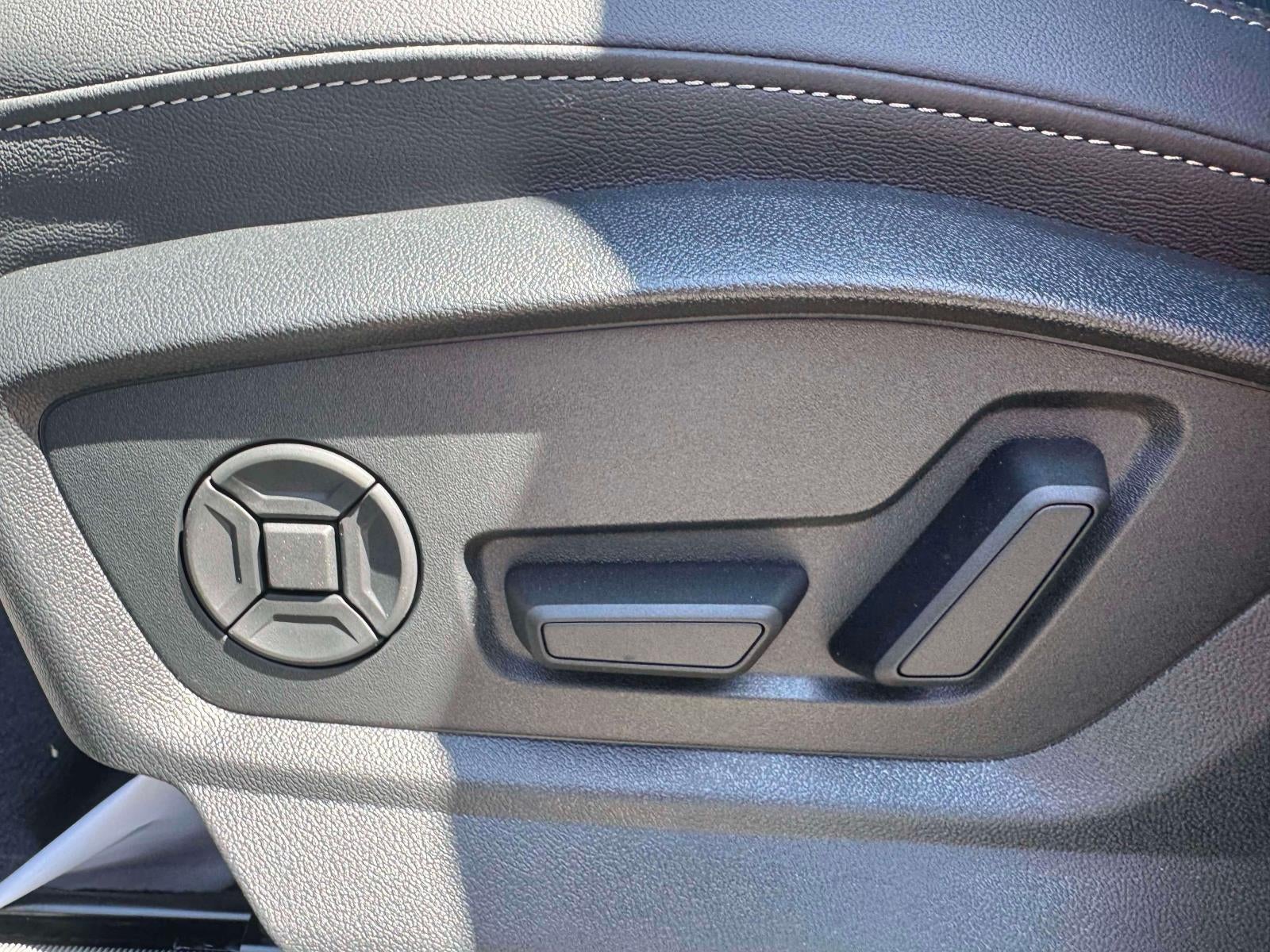 2026 Audi Q7 45 Premium Plus