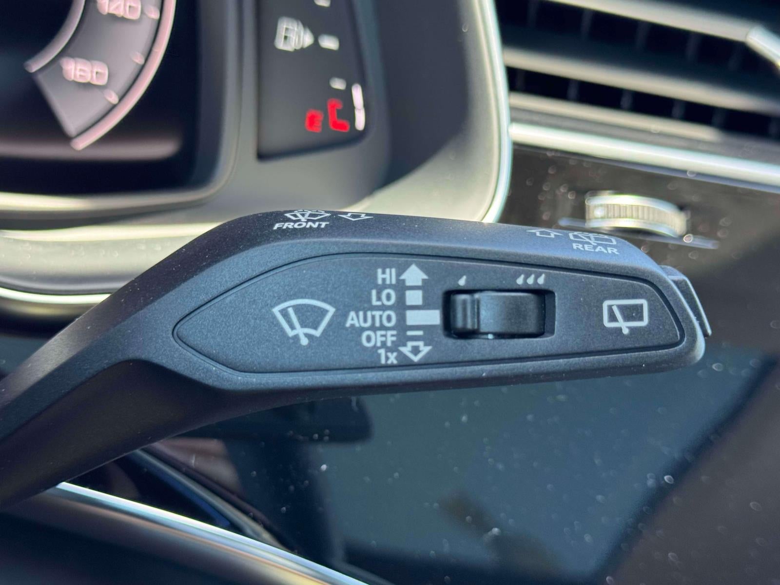 2026 Audi Q7 45 Premium Plus