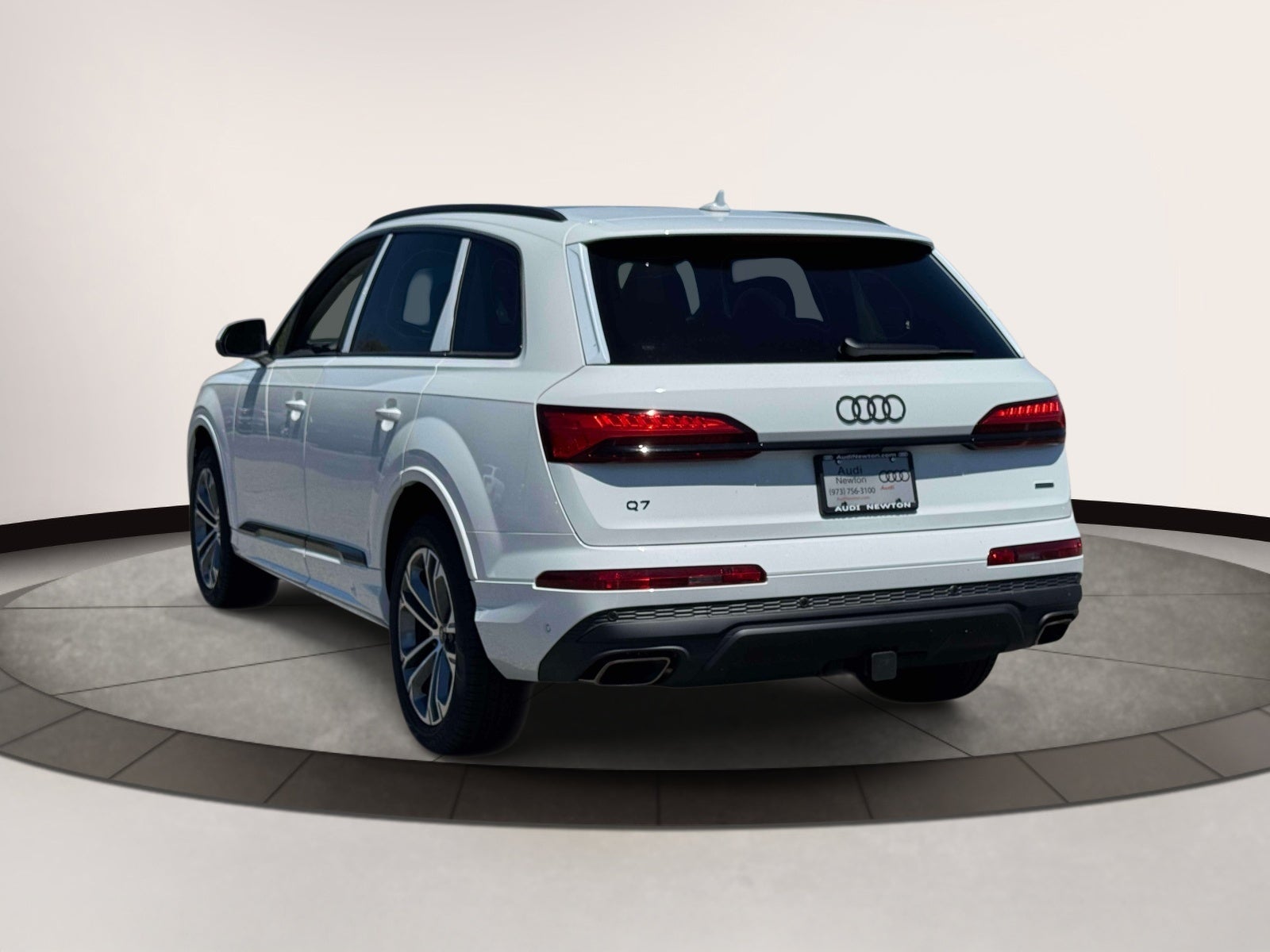 2026 Audi Q7 45 Premium Plus