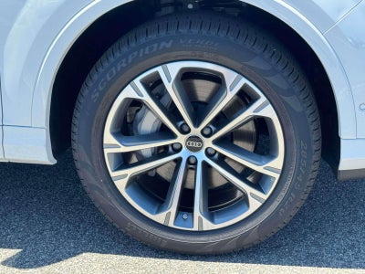 2026 Audi Q7 45 Premium Plus