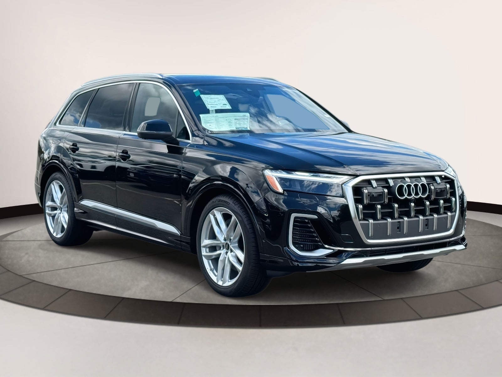 2025 Audi Q7 55 Premium Plus