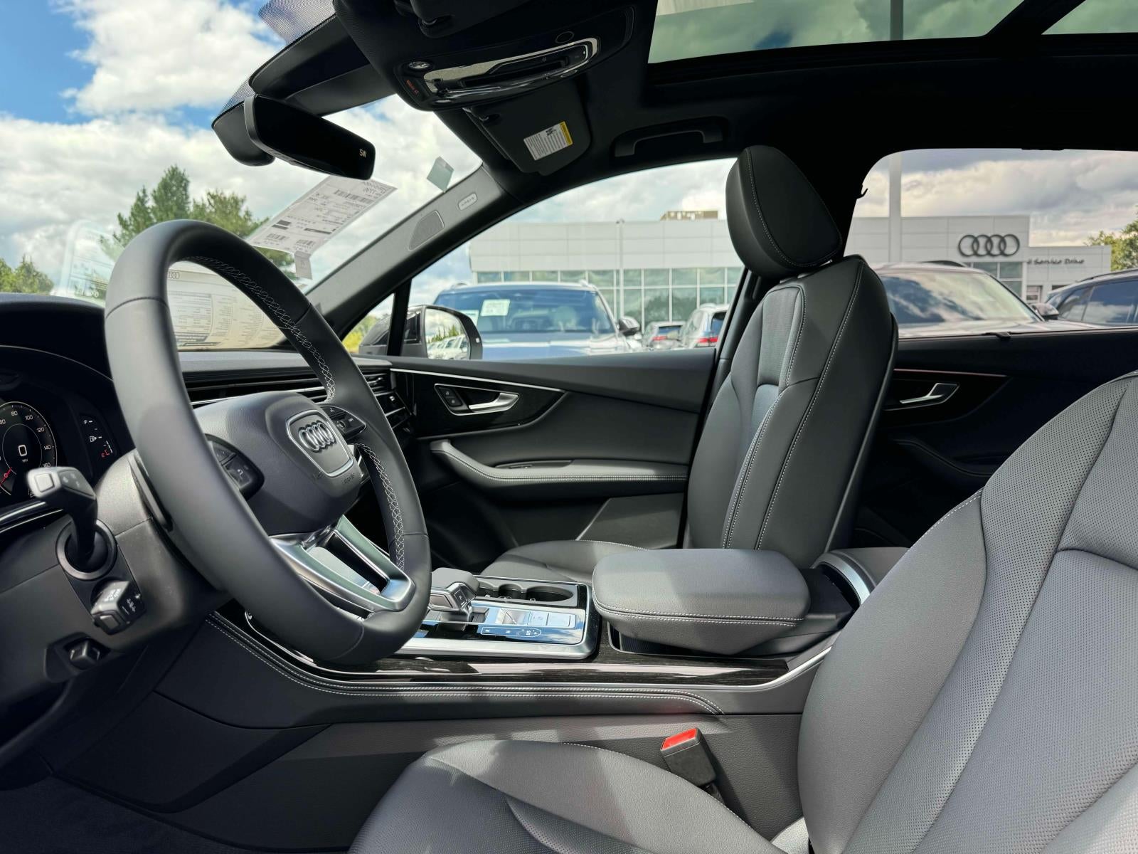 2025 Audi Q7 55 Premium Plus