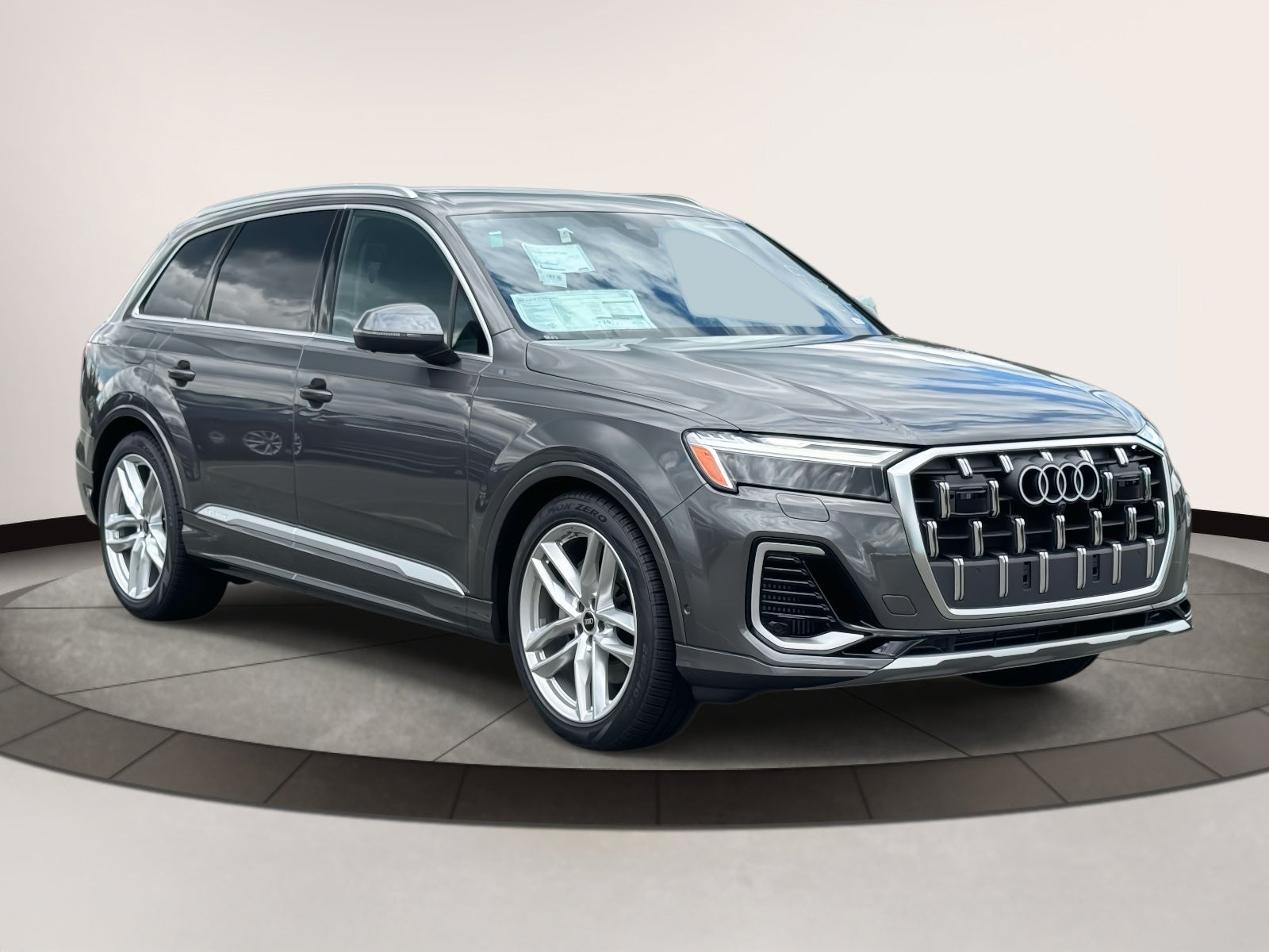 2025 Audi Q7 55 Premium Plus
