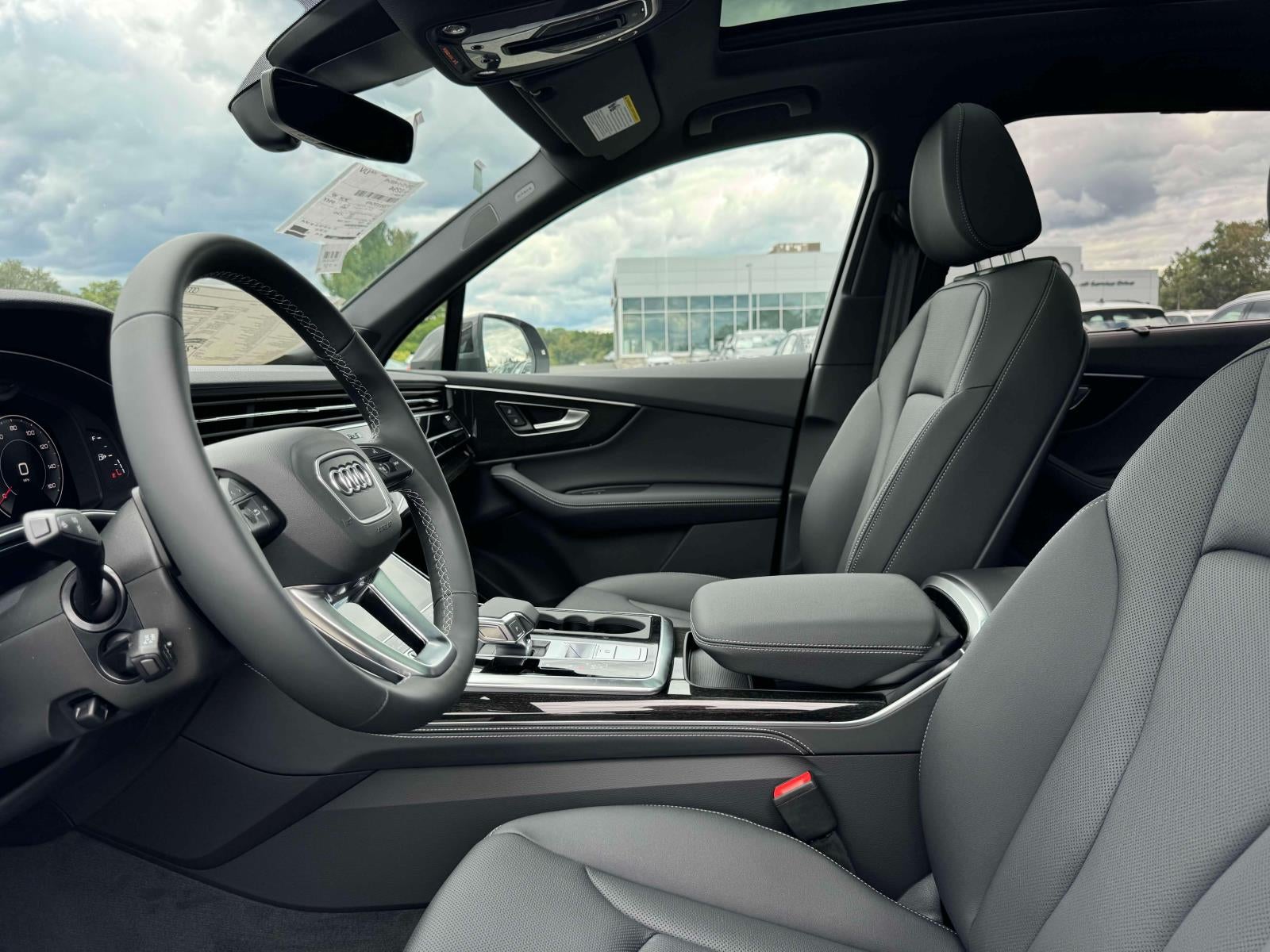 2025 Audi Q7 55 Premium Plus