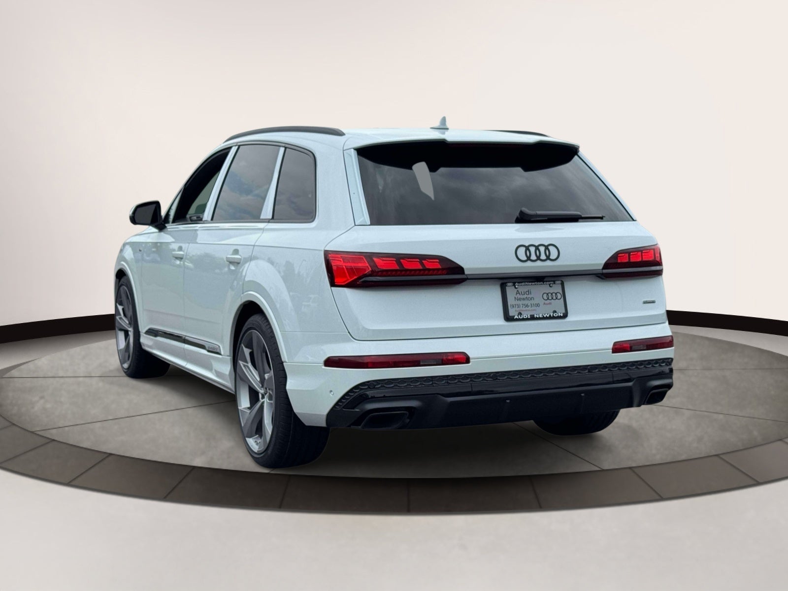 2026 Audi Q7 55 Premium