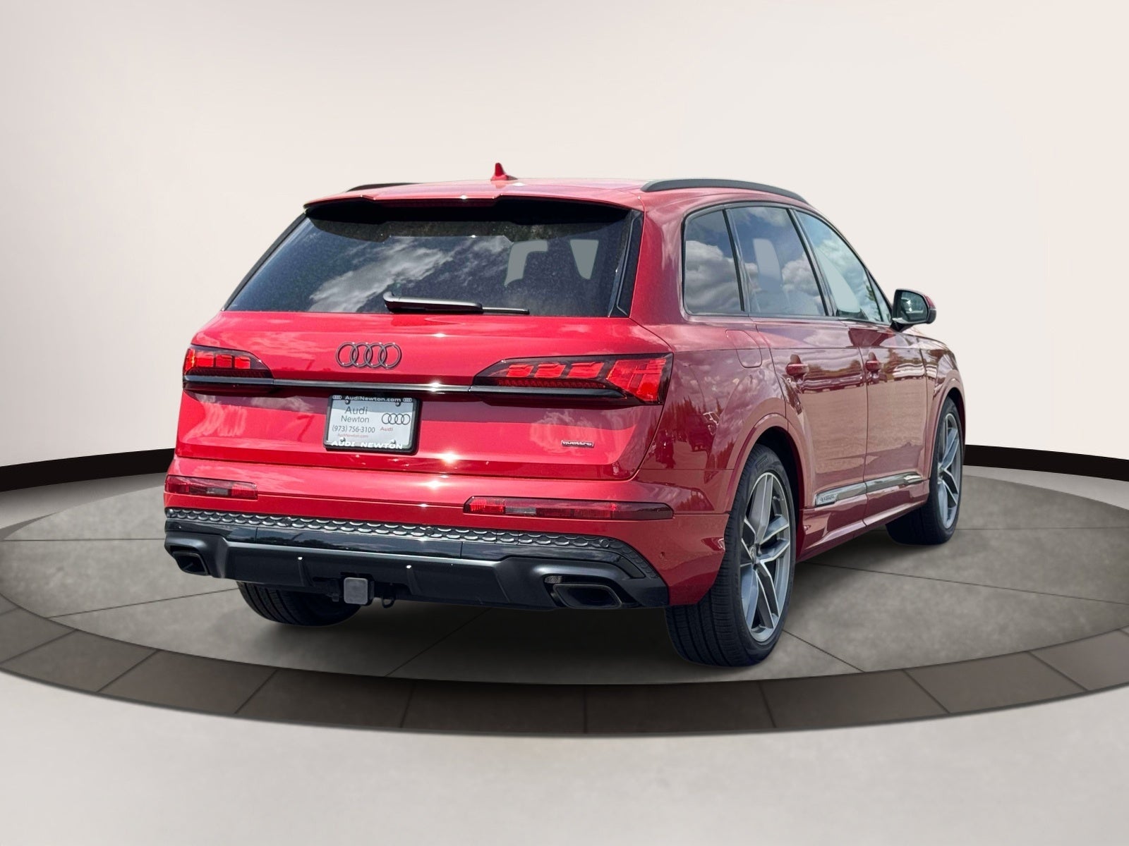 2026 Audi Q7 S line Prestige 55 quattro