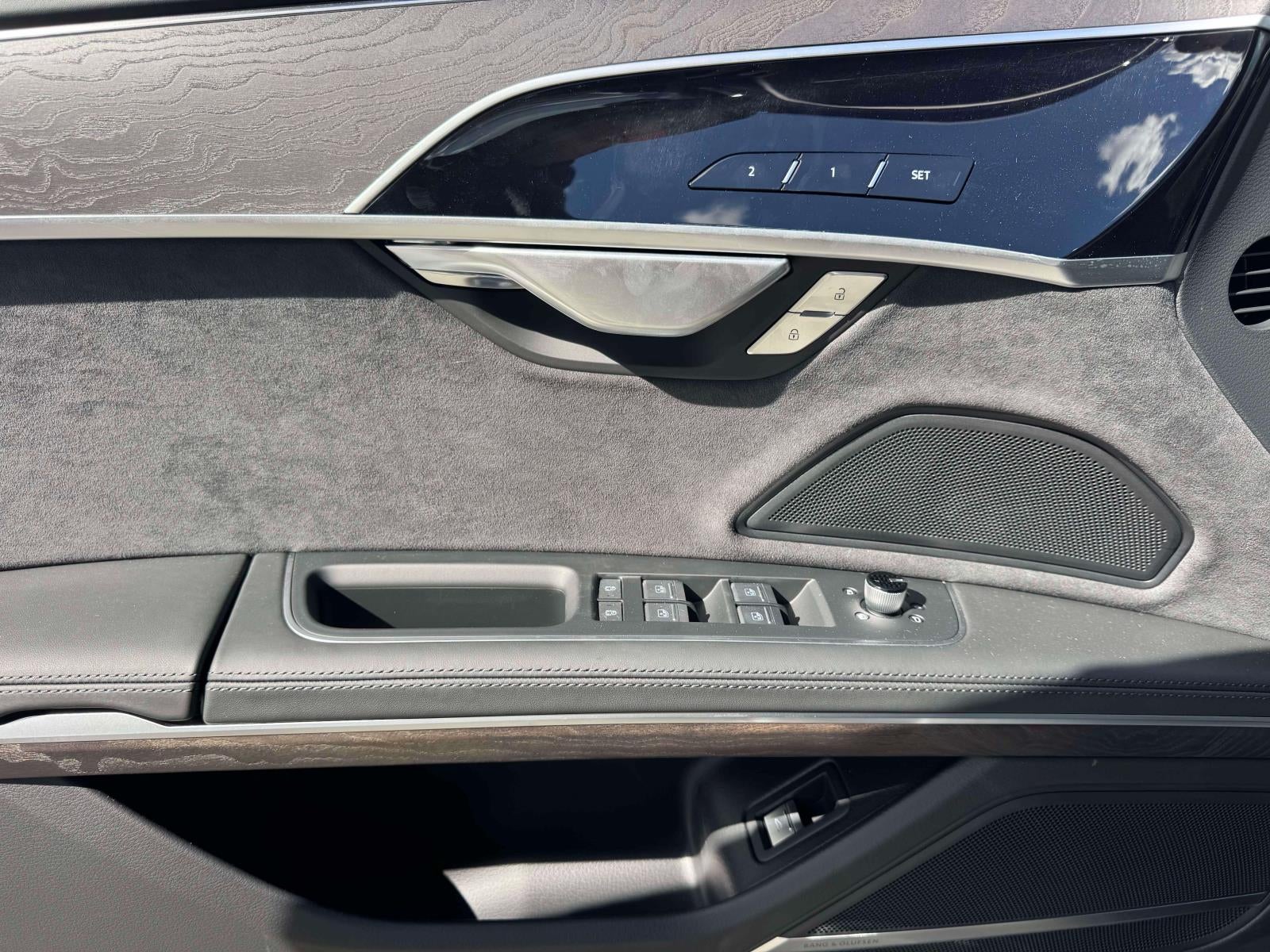 2027 Audi A8 L 55