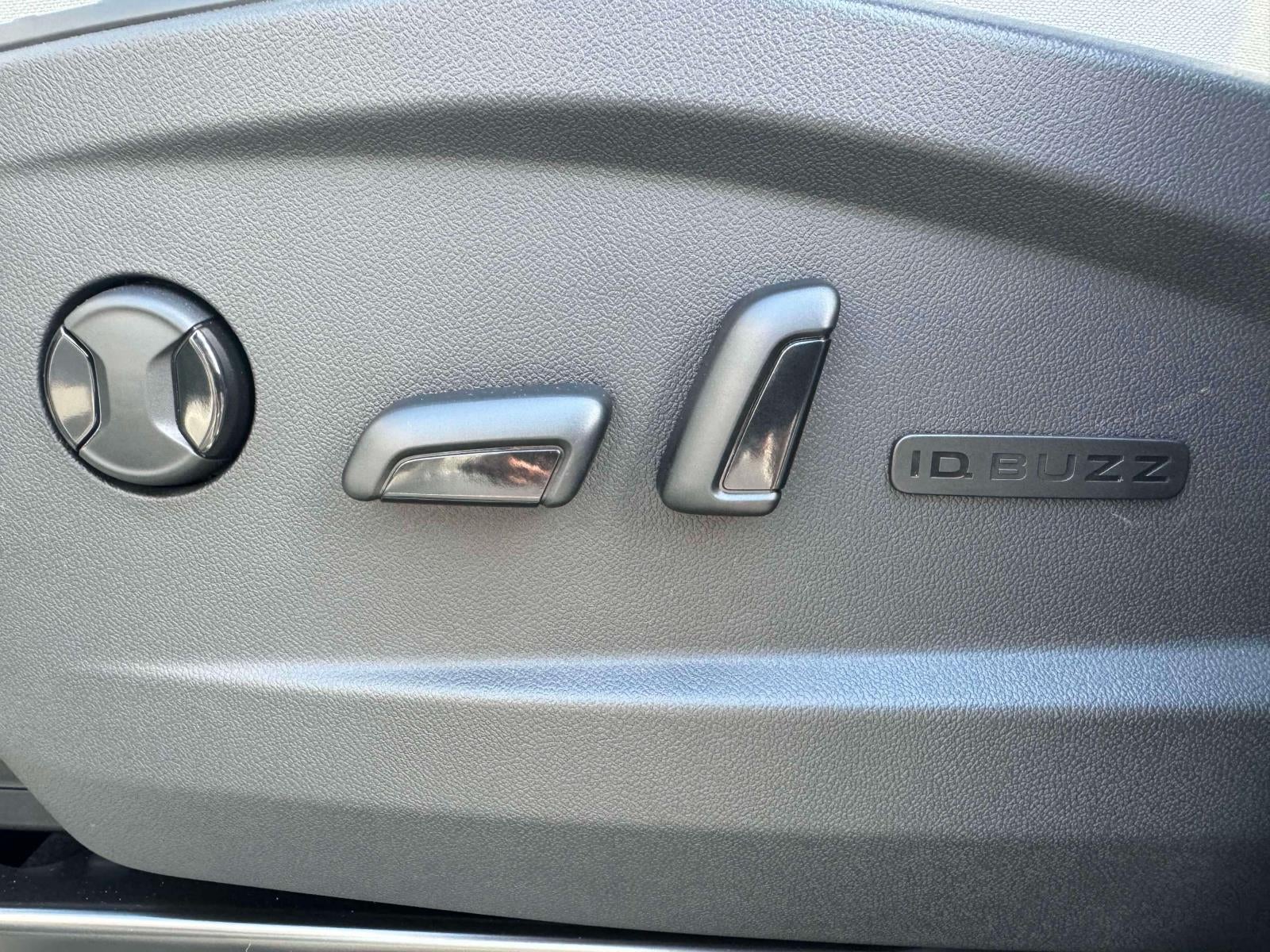 2025 Volkswagen ID. Buzz Pro S Plus