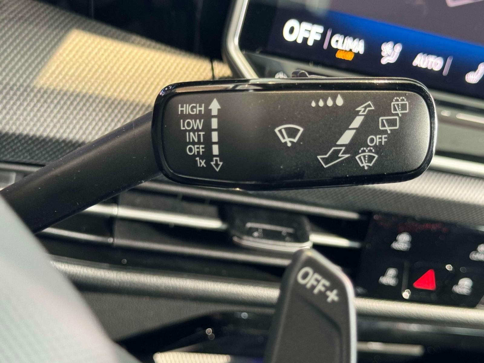 2025 Volkswagen Golf R 2.0T