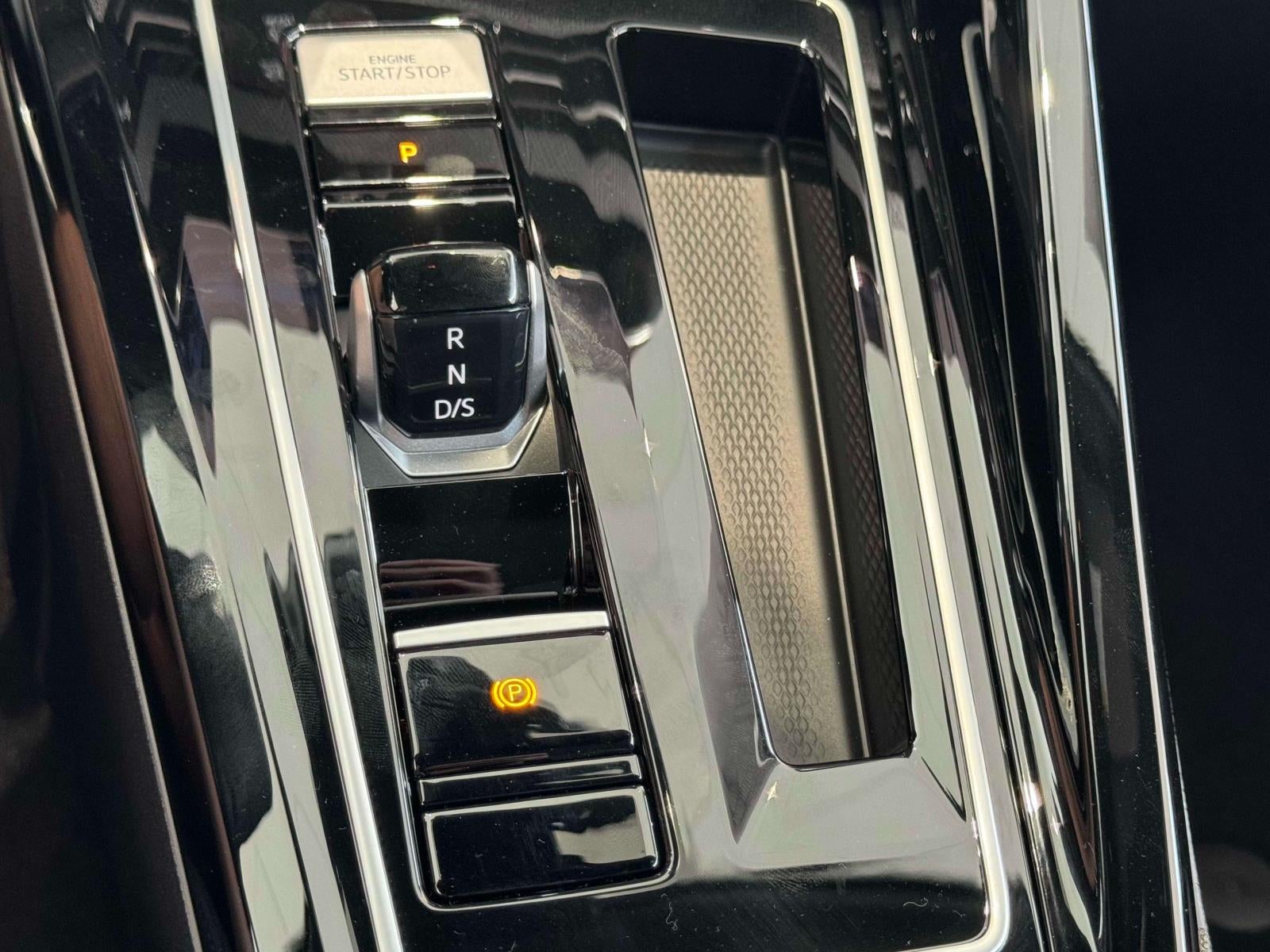 2025 Volkswagen Golf R 2.0T