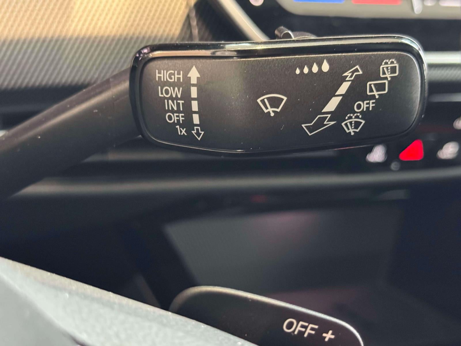 2026 Volkswagen Golf GTI SE