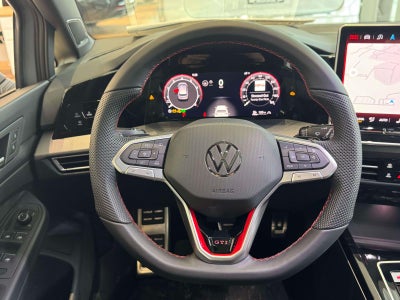 2026 Volkswagen Golf GTI SE