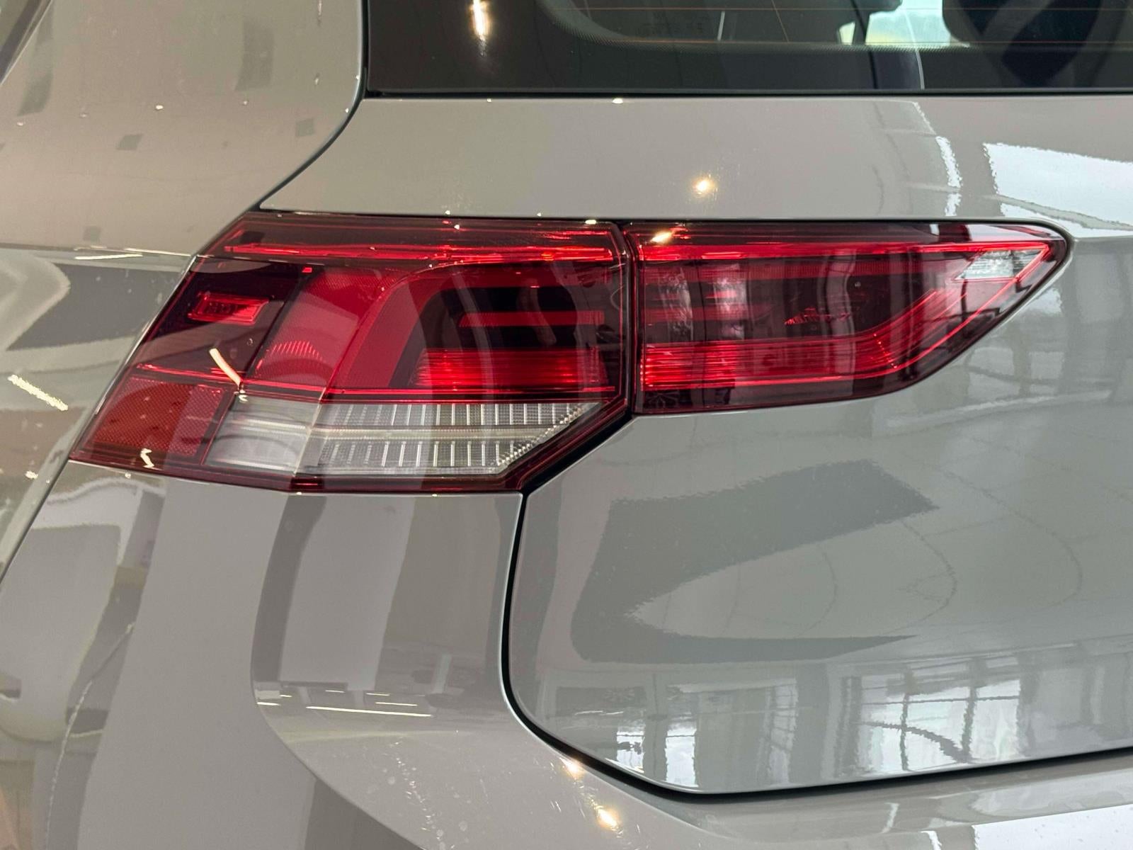 2026 Volkswagen Golf GTI SE