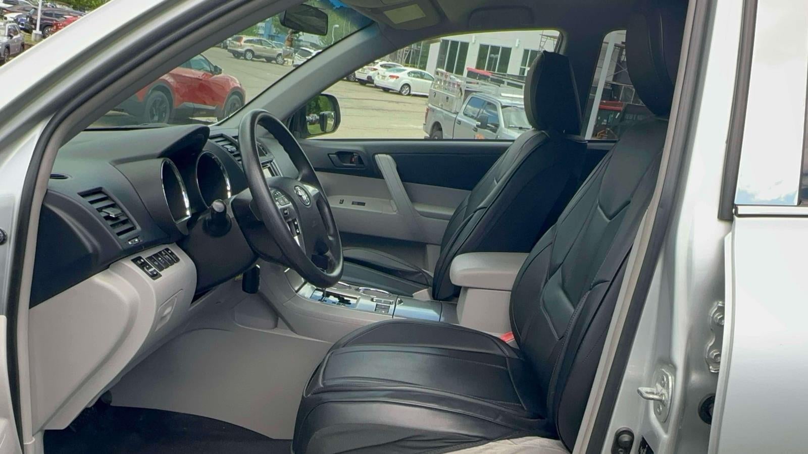 2013 Toyota Highlander 4WD 4dr V6 (Natl)