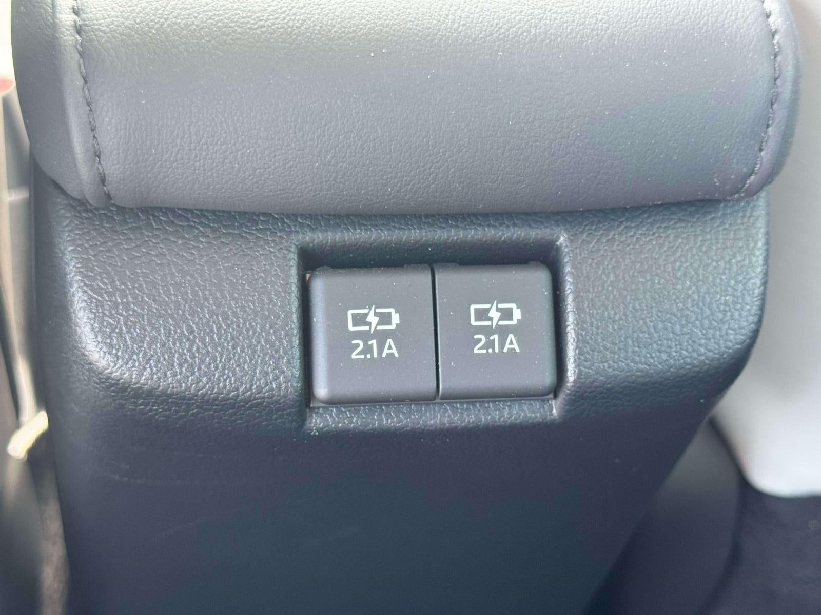 2021 Toyota Prius Prime XLE (Natl)