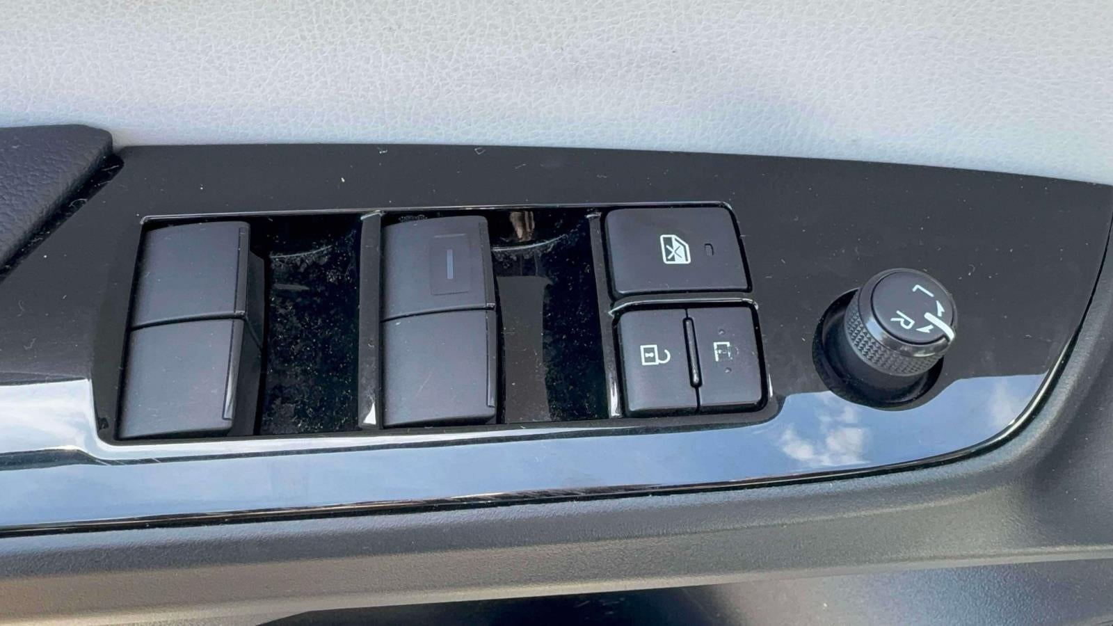 2021 Toyota Prius Prime XLE (Natl)