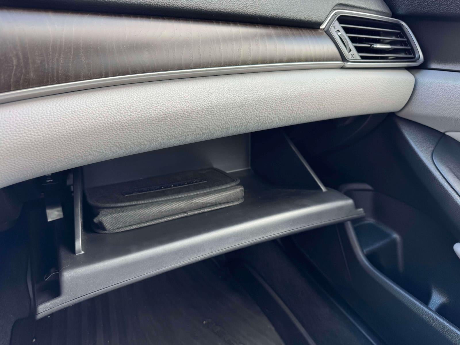 2020 Honda Accord Sedan Touring 2.0T Auto