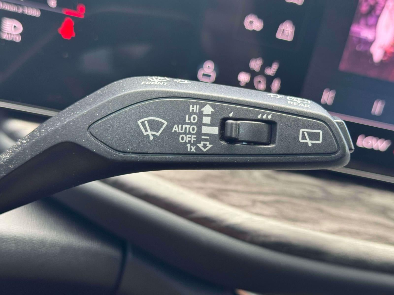 2025 Audi Q5 Premium 2.0 TFSI quattro