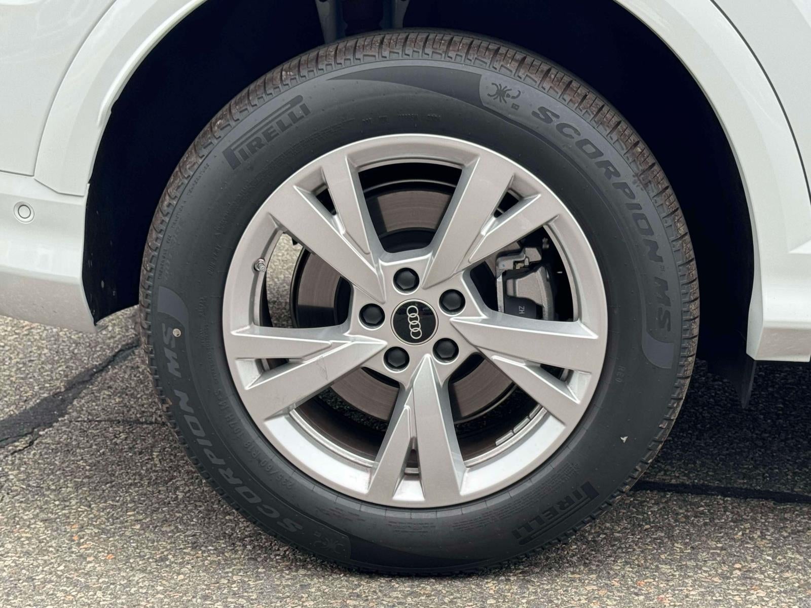 2025 Audi Q5 Premium