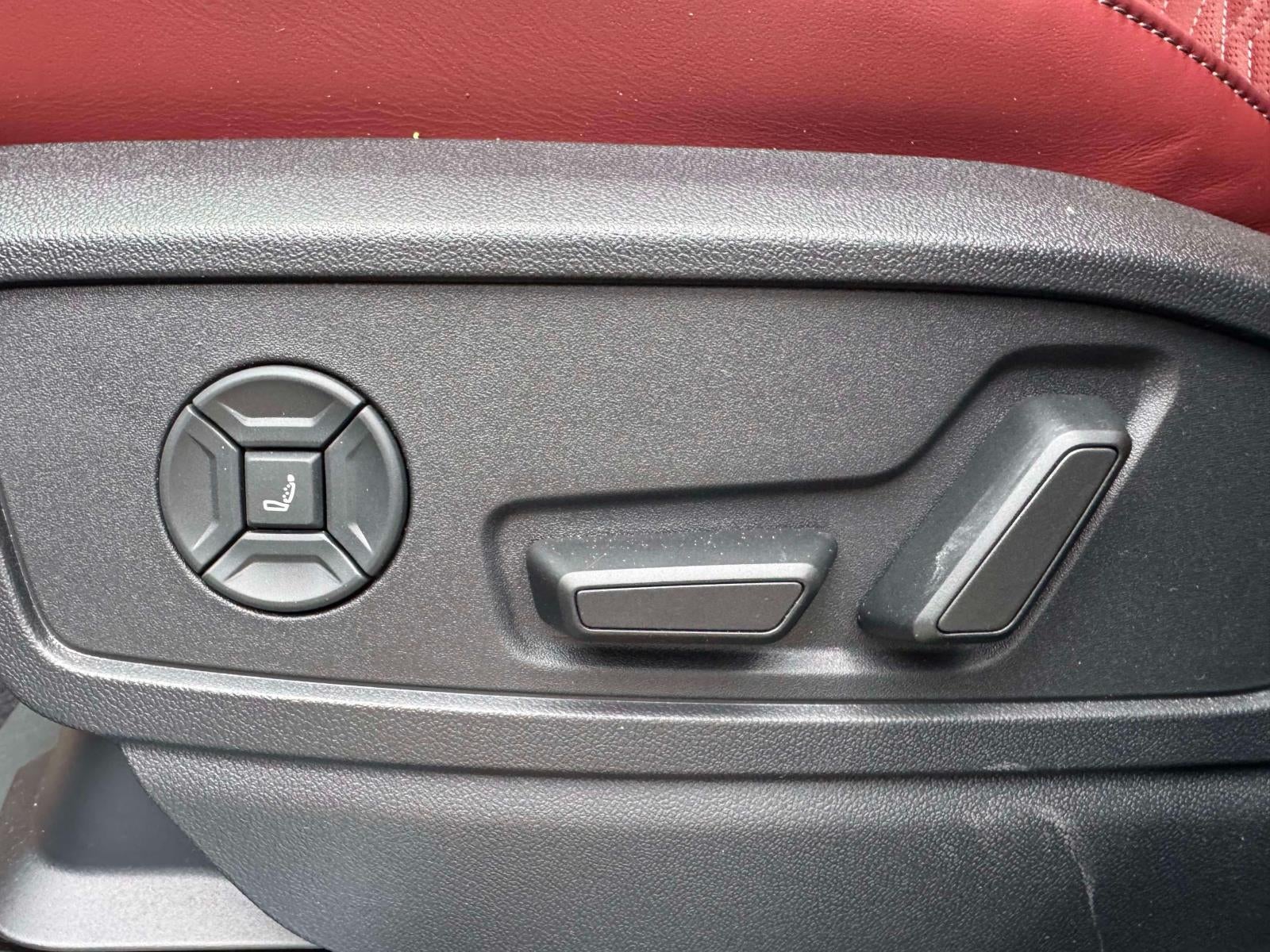 2026 Audi SQ5 Premium Plus