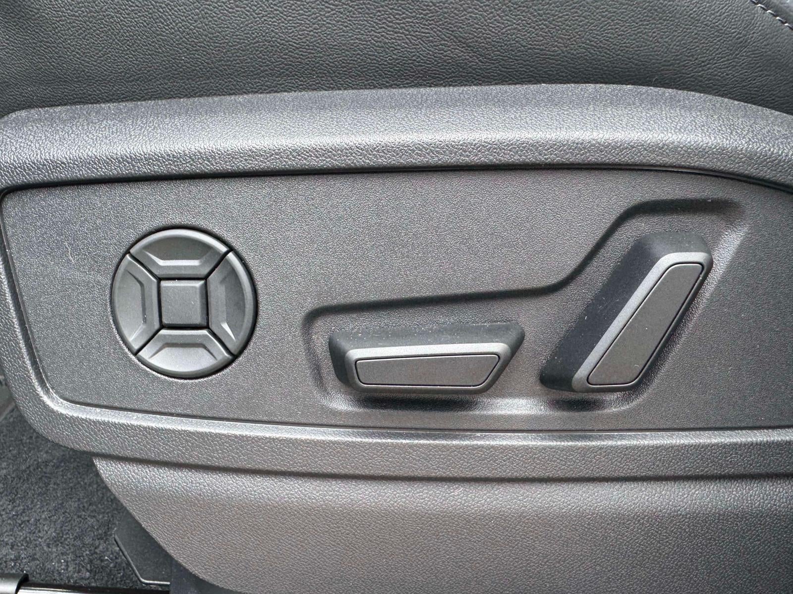 2025 Audi SQ5 3.0T Premium Plus